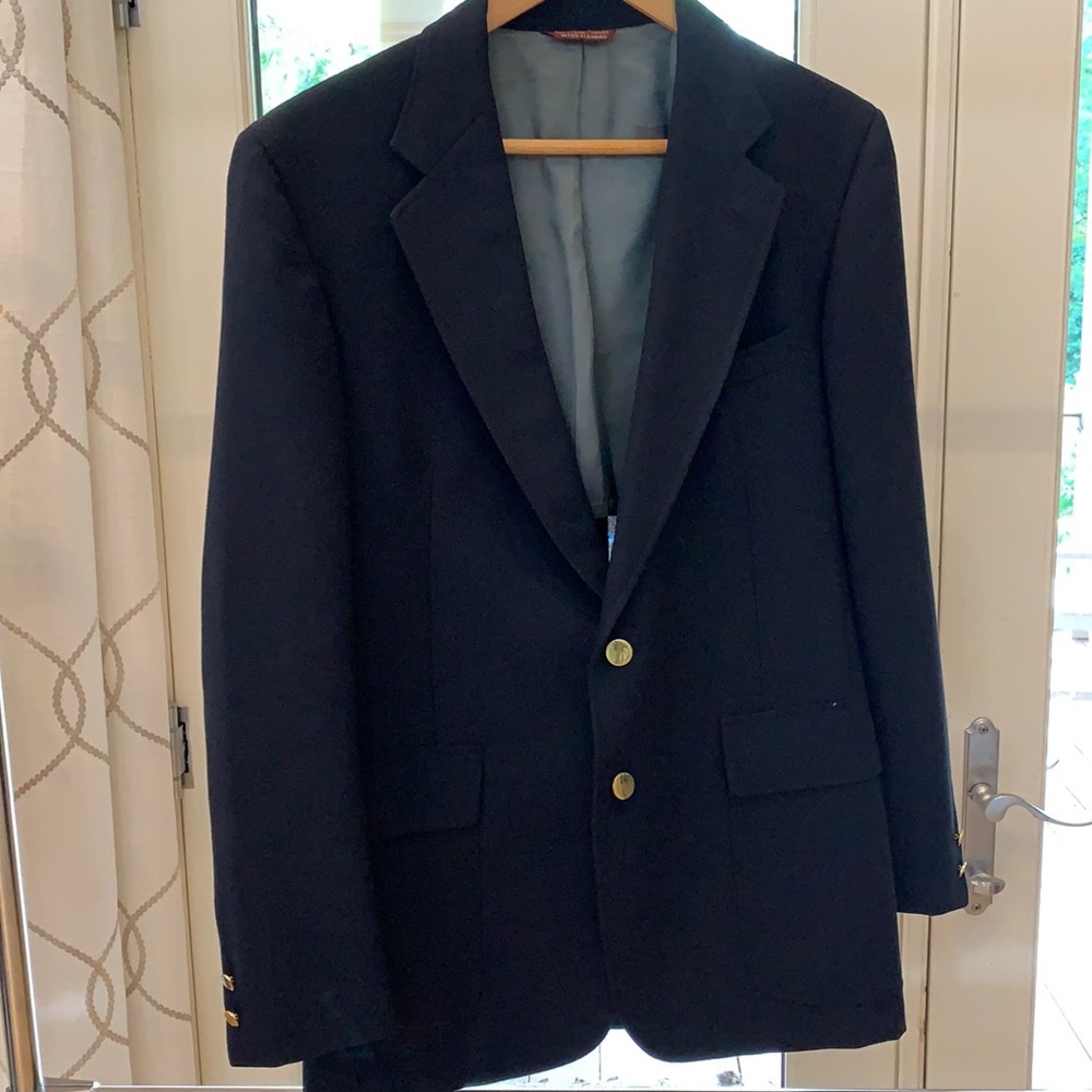 VINTAGE EUC Cricketeer Season Skipper Blazer, Navy Blue with Gold Buttons